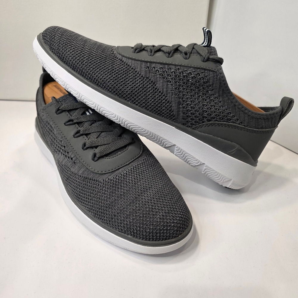 Nautica Weiton Sneakers Mens Size 9 Grey Excellent Knit Low Top Lace Up Shoes